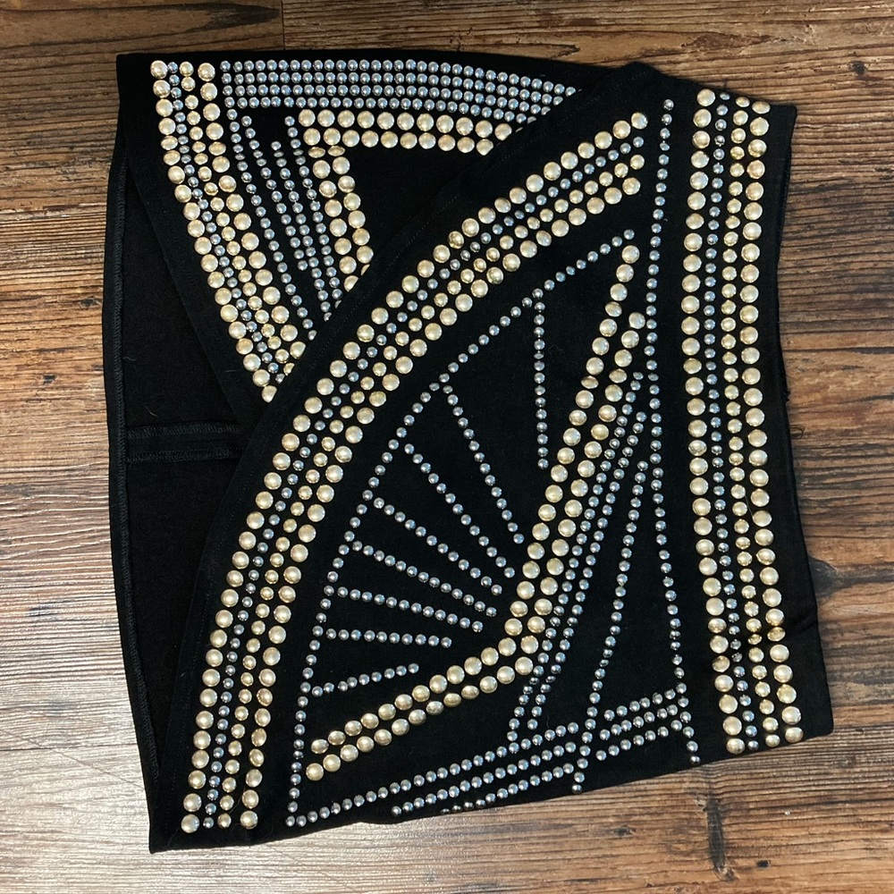Carmin brand size medium black studded skirt